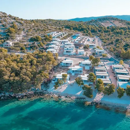 Gioia Front Villa Drage