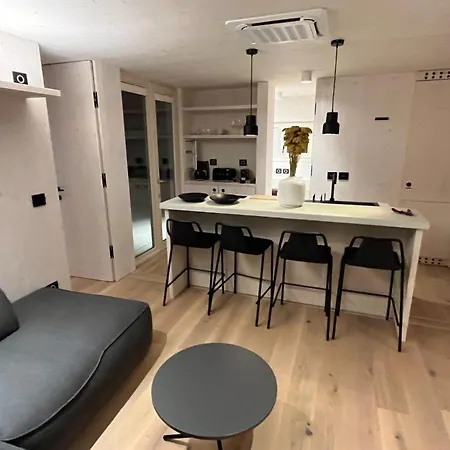 Gioia Front Villa Drage